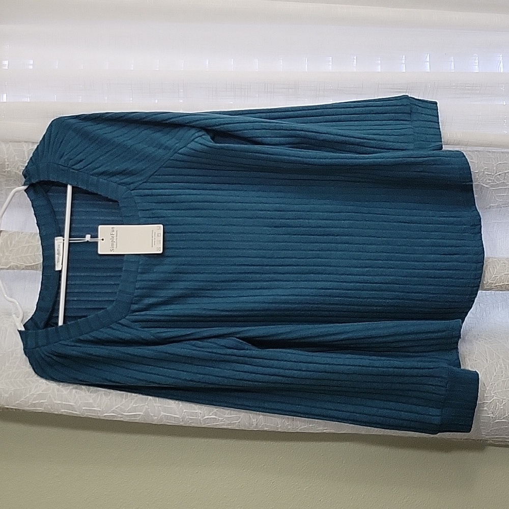Nwt sweater